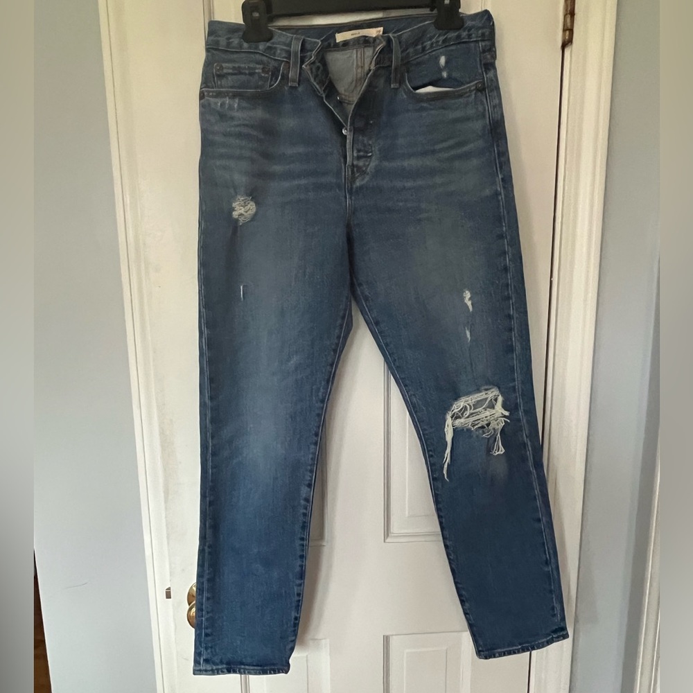 Levi’s Premium jeans, wedgie fit, medium/darker wash, 28 waist